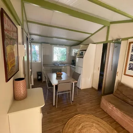 La Cle Des Champs 2*