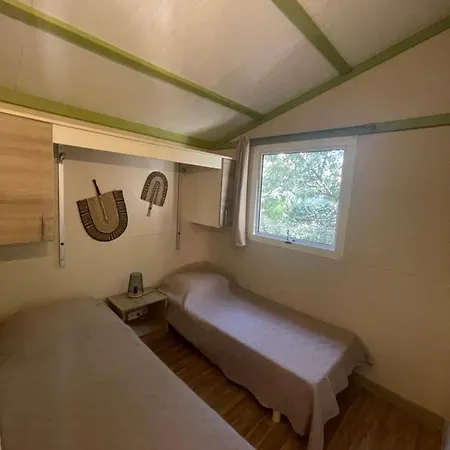 Kamp alanı La Cle Des Champs Calvi (Corsica)