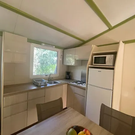 Kamp alanı La Cle Des Champs