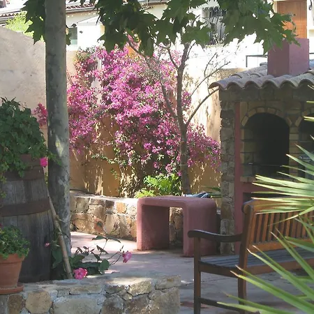 La Cle Des Champs 2* Calvi (Corsica)