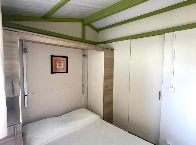 La Cle Des Champs 2* Calvi (Corsica)